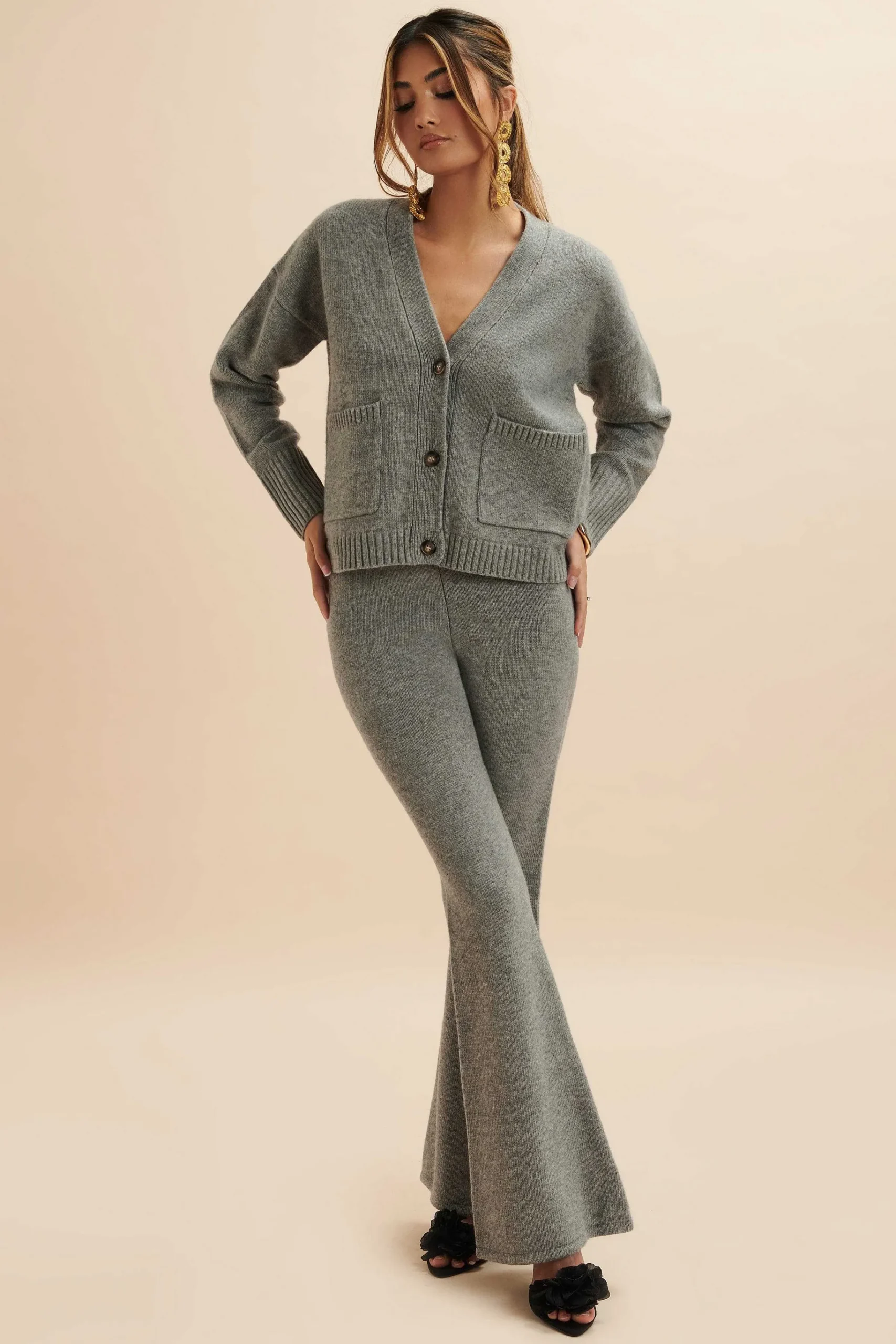 nella_knitted_cashmere_bl_0.webp Hot Lavish Alice Nella Knitted Cashmere Blend Relaxed Cardigan In Grey